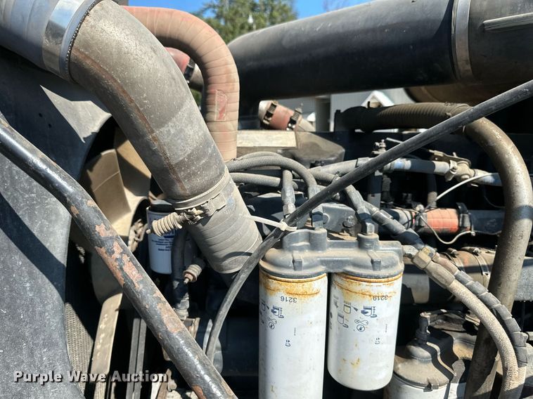 image for item EB2807 1997 Mack CL713 dump truck