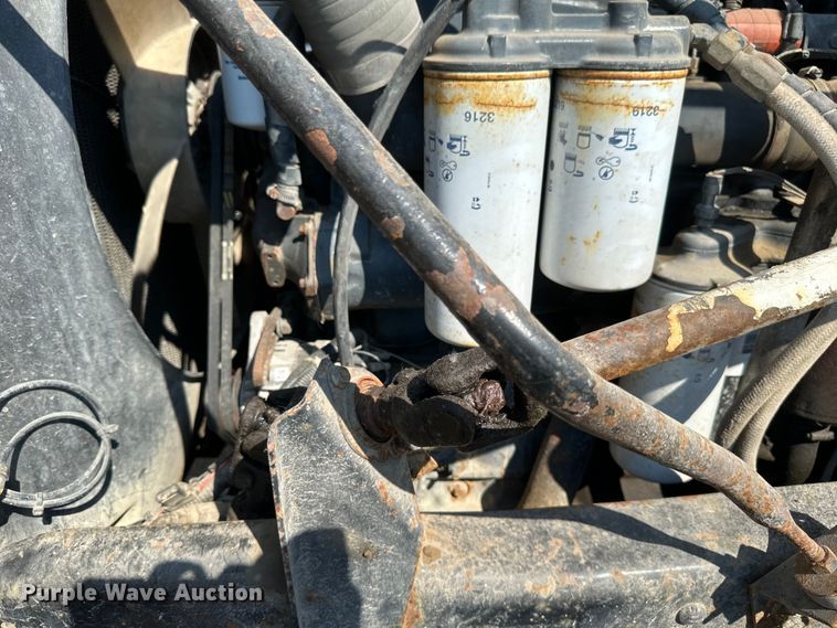 image for item EB2807 1997 Mack CL713 dump truck