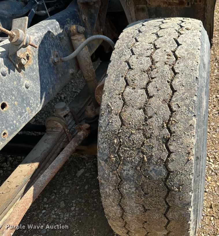 image for item EB2807 1997 Mack CL713 dump truck