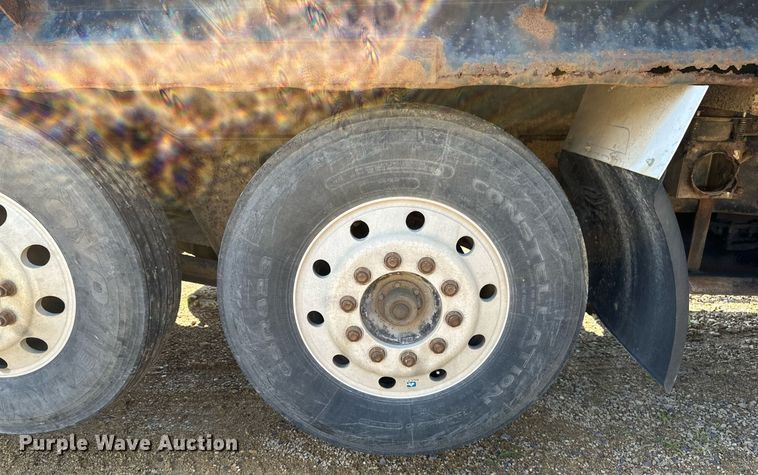 image for item EB2807 1997 Mack CL713 dump truck