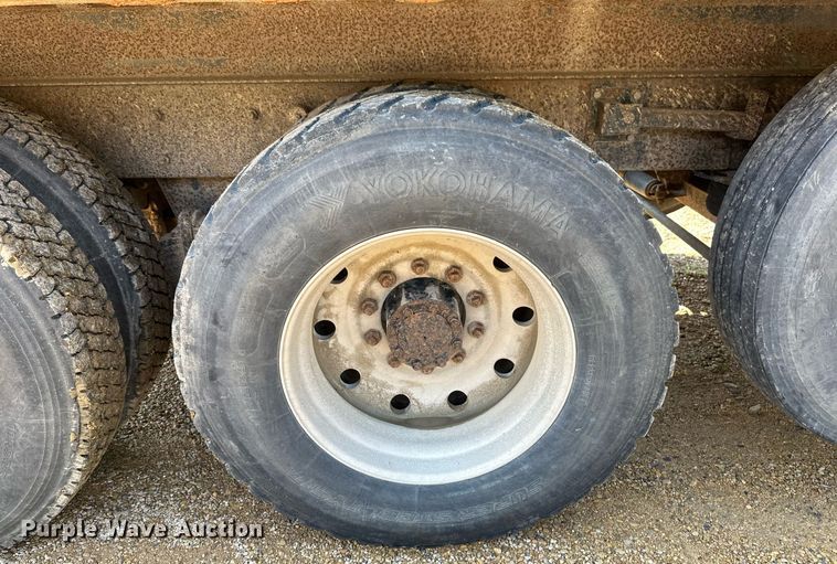 image for item EB2807 1997 Mack CL713 dump truck