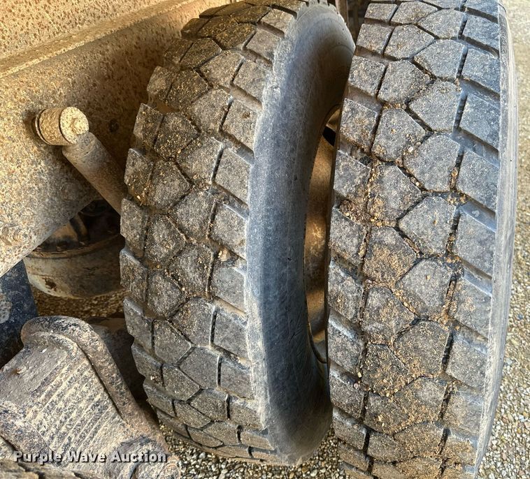 image for item EB2807 1997 Mack CL713 dump truck