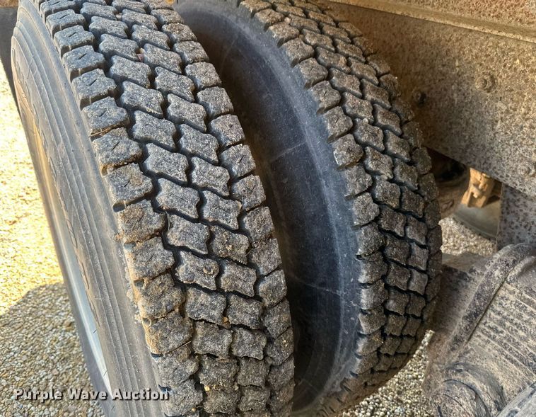 image for item EB2807 1997 Mack CL713 dump truck