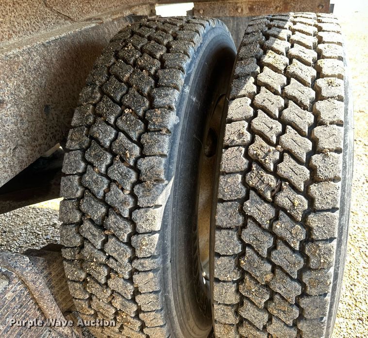 image for item EB2807 1997 Mack CL713 dump truck