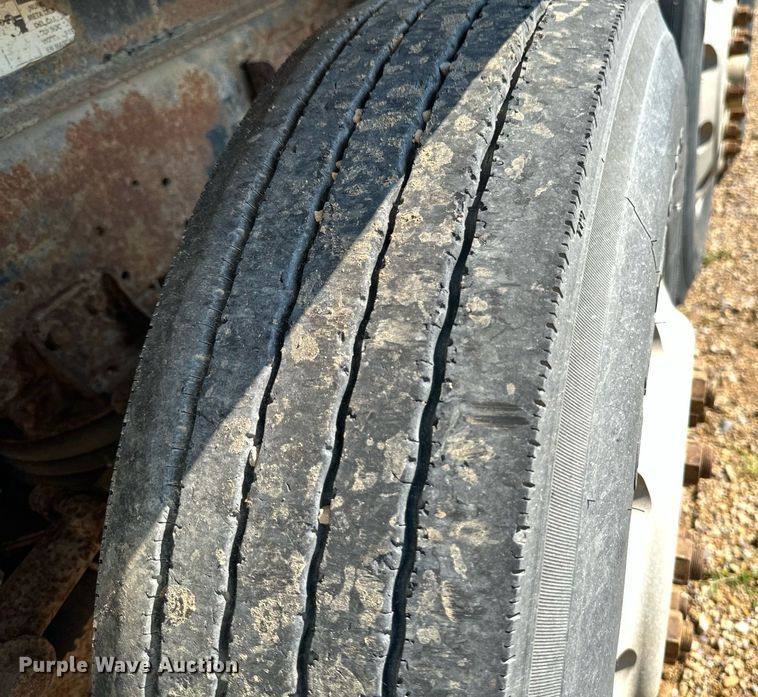 image for item EB2807 1997 Mack CL713 dump truck