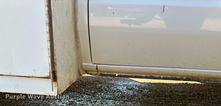 image for item EB2808 2005 Ford E450 utility van