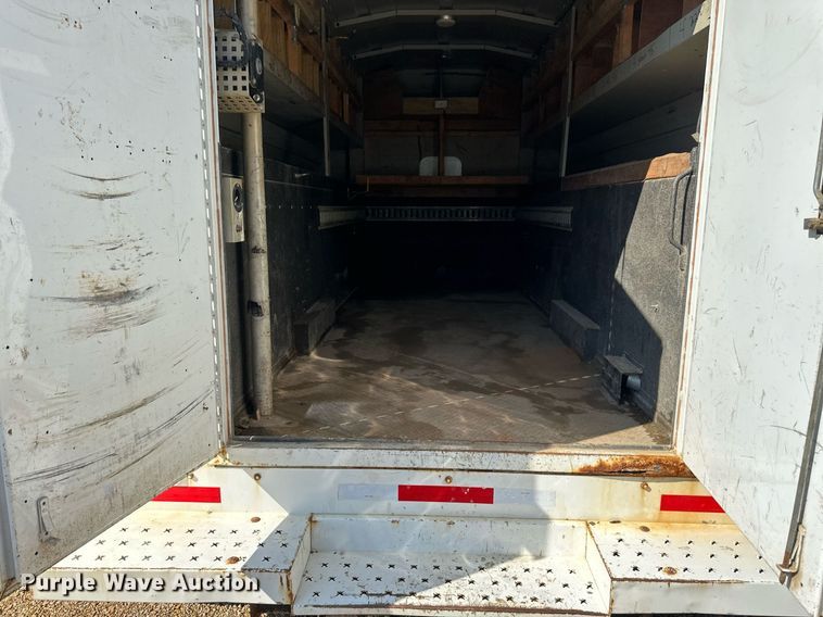 image for item EB2808 2005 Ford E450 utility van