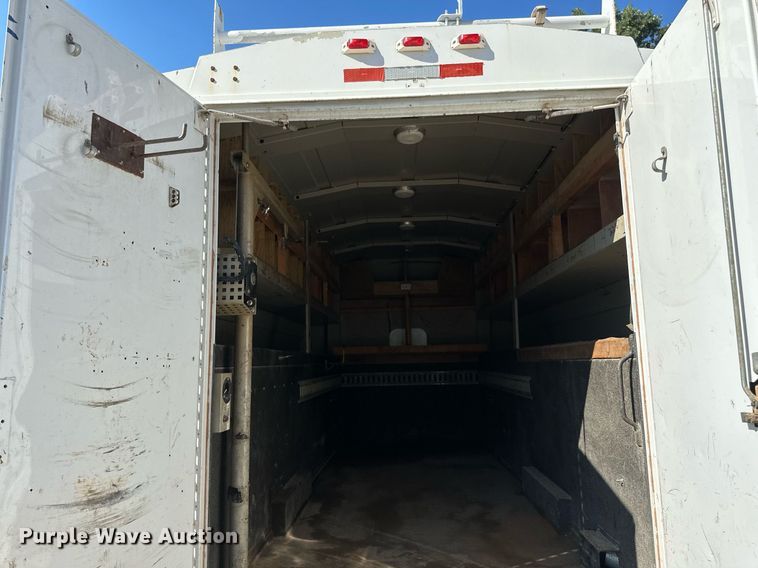 image for item EB2808 2005 Ford E450 utility van