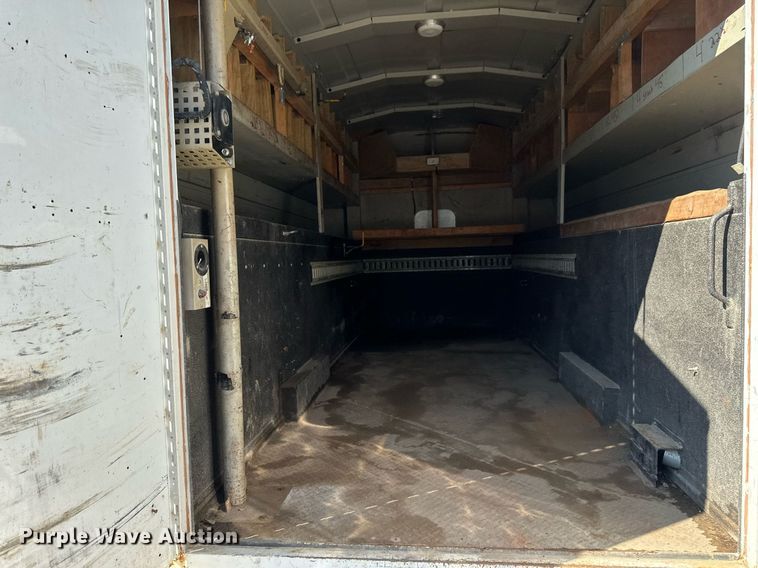 image for item EB2808 2005 Ford E450 utility van