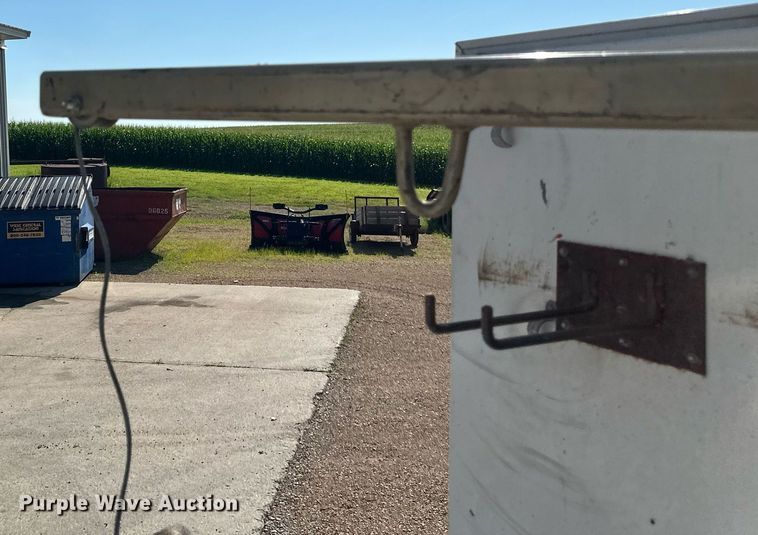 image for item EB2808 2005 Ford E450 utility van