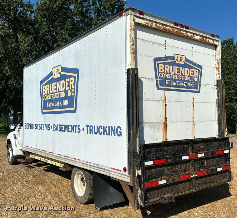 image for item EB2809 2000 Ford F650 box truck