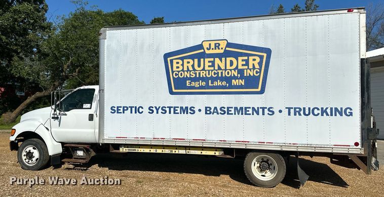 image for item EB2809 2000 Ford F650 box truck