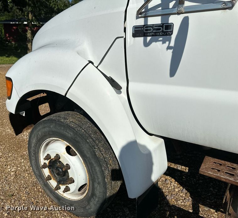 image for item EB2809 2000 Ford F650 box truck