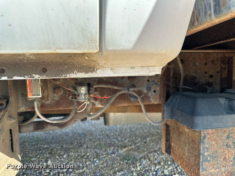 image for item EB2809 2000 Ford F650 box truck