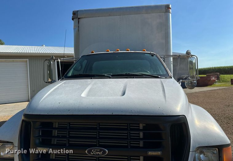 image for item EB2809 2000 Ford F650 box truck