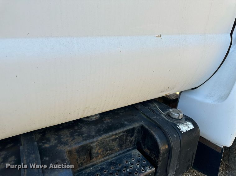 image for item EB2809 2000 Ford F650 box truck