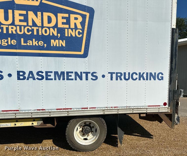 image for item EB2809 2000 Ford F650 box truck