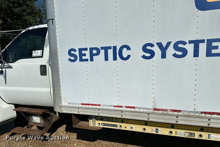 image for item EB2809 2000 Ford F650 box truck