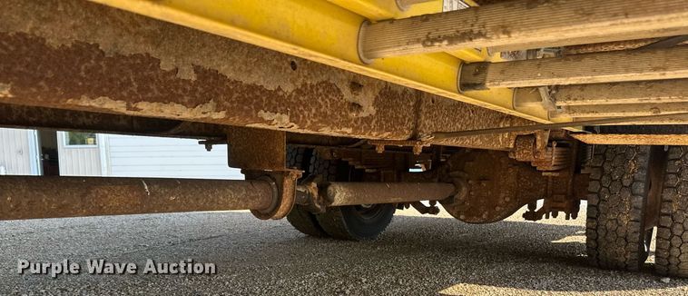 image for item EB2809 2000 Ford F650 box truck