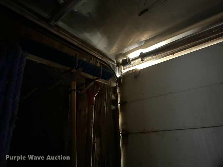 image for item EB2809 2000 Ford F650 box truck