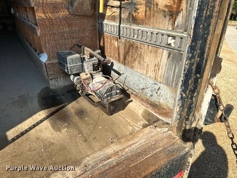 image for item EB2809 2000 Ford F650 box truck