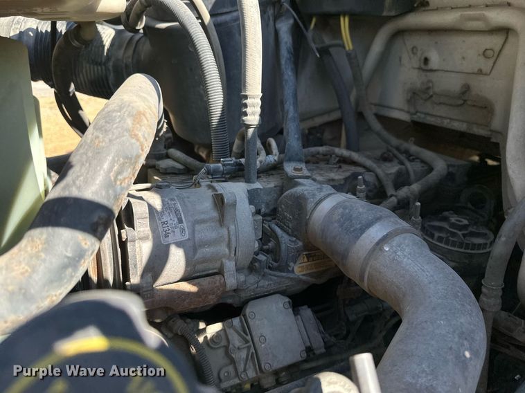 image for item EB2809 2000 Ford F650 box truck