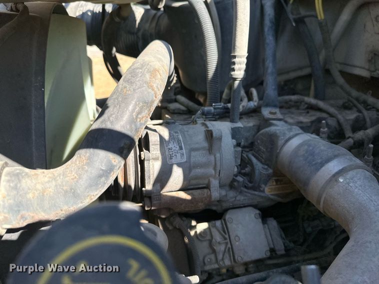 image for item EB2809 2000 Ford F650 box truck