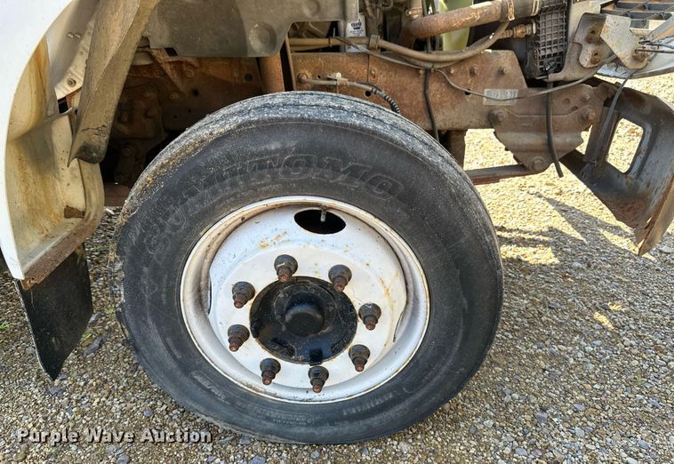 image for item EB2809 2000 Ford F650 box truck