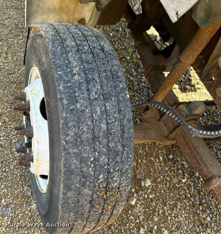 image for item EB2809 2000 Ford F650 box truck