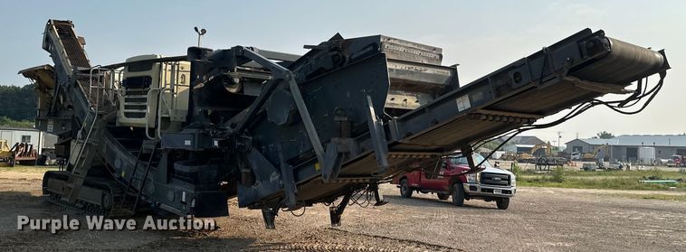 image for item EB2824 Metso Lokotrak LT1213S impact crushing plant