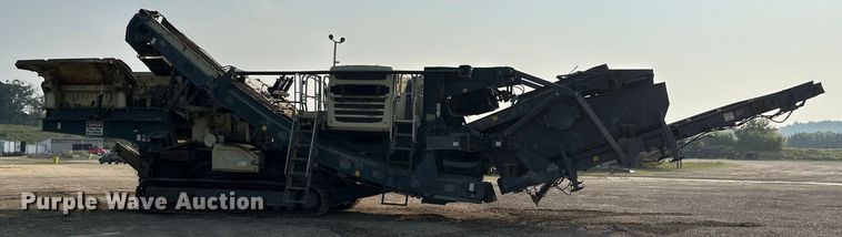 image for item EB2824 Metso Lokotrak LT1213S impact crushing plant