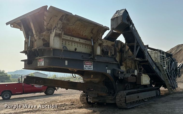 image for item EB2824 Metso Lokotrak LT1213S impact crushing plant