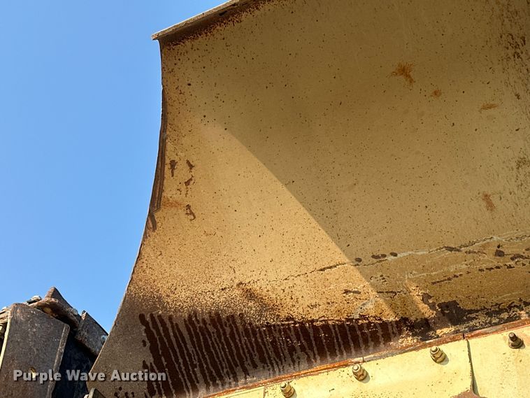 image for item EB2824 Metso Lokotrak LT1213S impact crushing plant