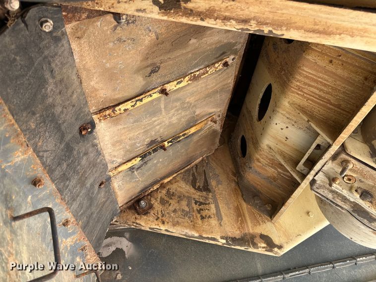 image for item EB2824 Metso Lokotrak LT1213S impact crushing plant