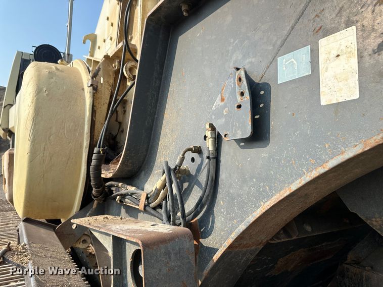 image for item EB2824 Metso Lokotrak LT1213S impact crushing plant