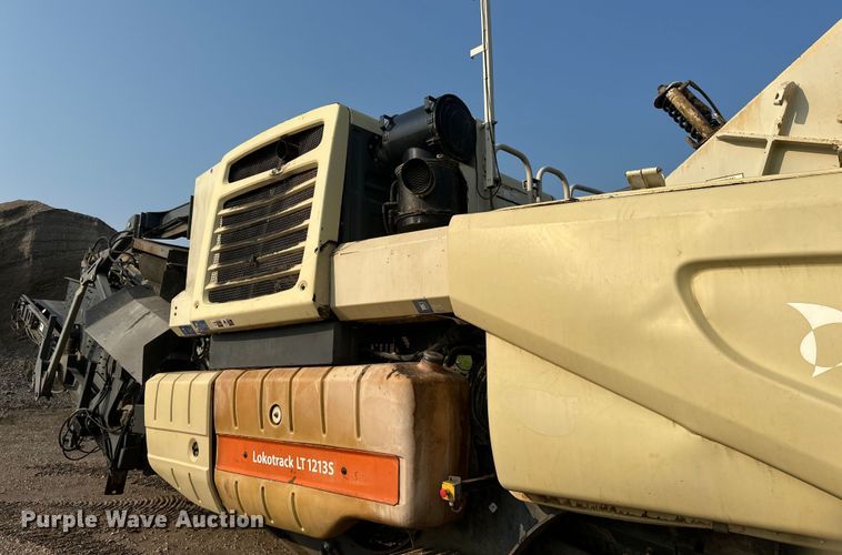 image for item EB2824 Metso Lokotrak LT1213S impact crushing plant