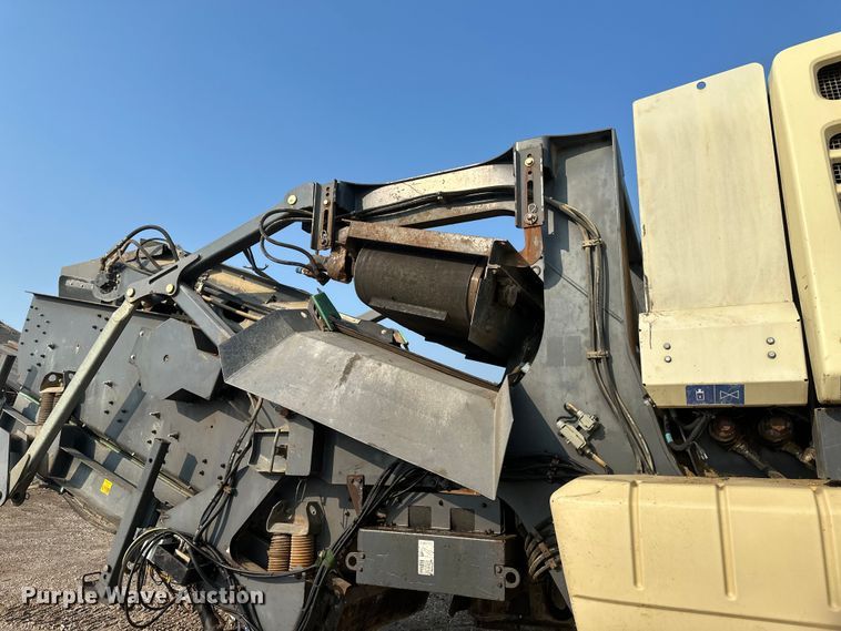 image for item EB2824 Metso Lokotrak LT1213S impact crushing plant