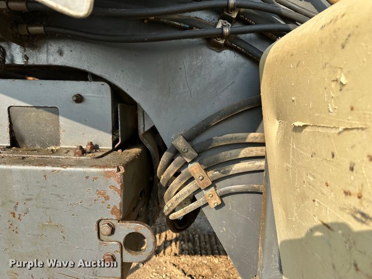 image for item EB2824 Metso Lokotrak LT1213S impact crushing plant