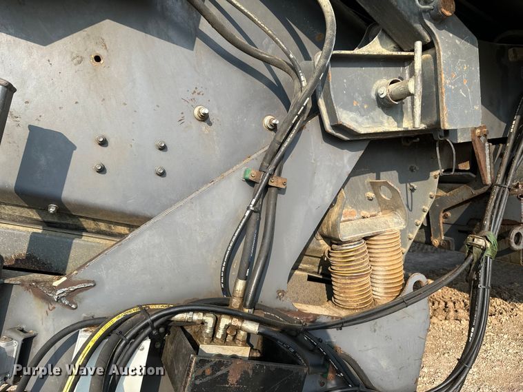 image for item EB2824 Metso Lokotrak LT1213S impact crushing plant