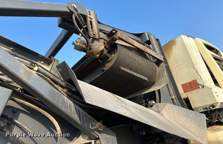 image for item EB2824 Metso Lokotrak LT1213S impact crushing plant