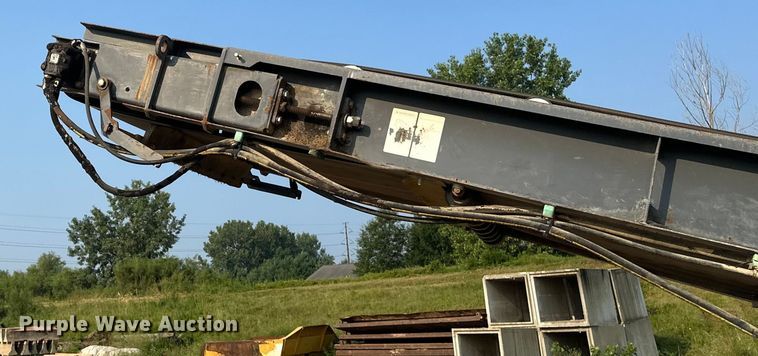 image for item EB2824 Metso Lokotrak LT1213S impact crushing plant