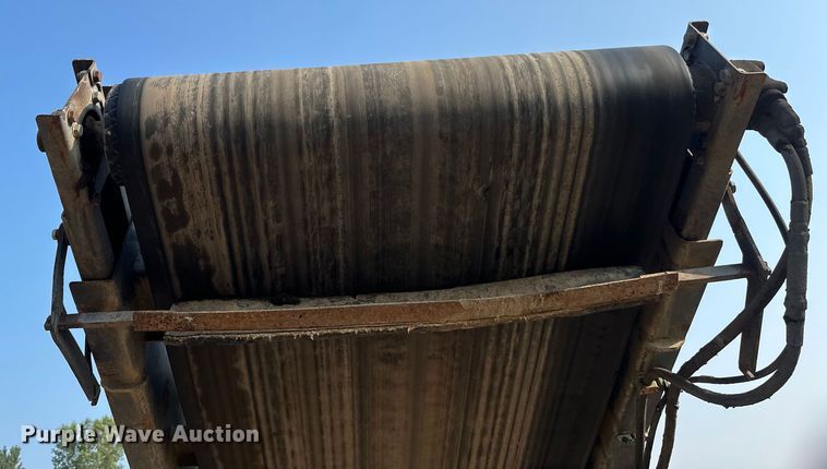 image for item EB2824 Metso Lokotrak LT1213S impact crushing plant