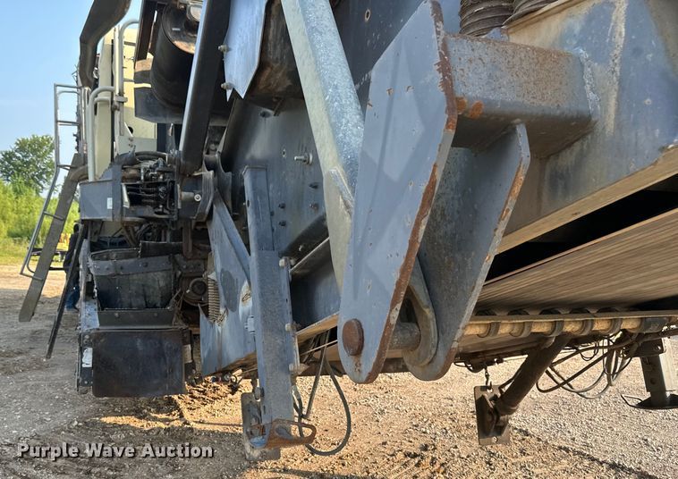 image for item EB2824 Metso Lokotrak LT1213S impact crushing plant