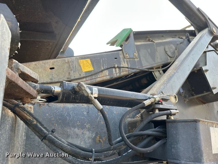 image for item EB2824 Metso Lokotrak LT1213S impact crushing plant