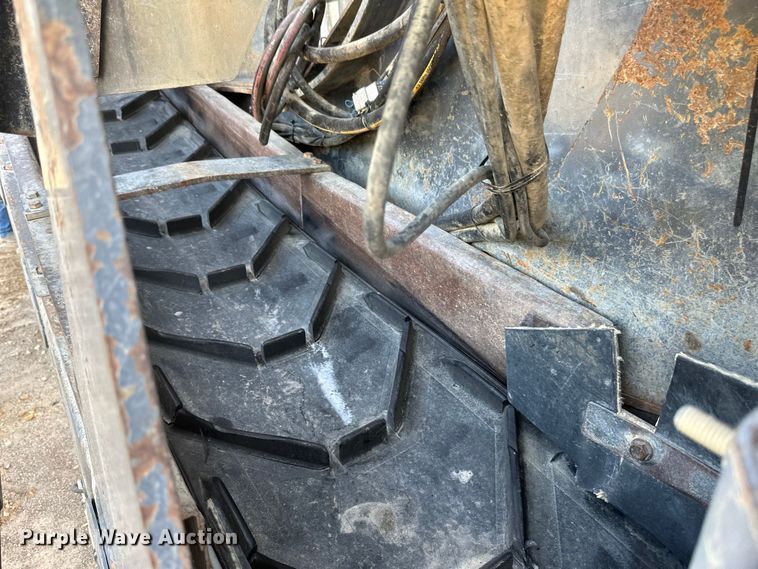 image for item EB2824 Metso Lokotrak LT1213S impact crushing plant