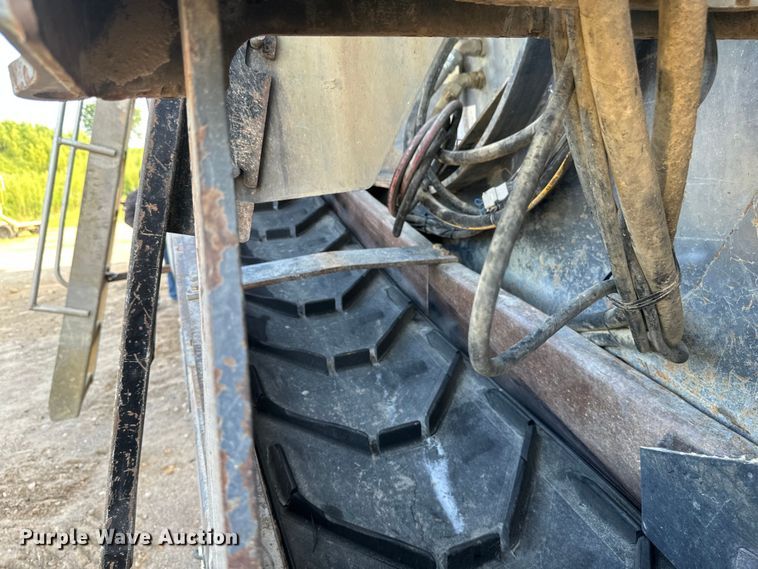 image for item EB2824 Metso Lokotrak LT1213S impact crushing plant