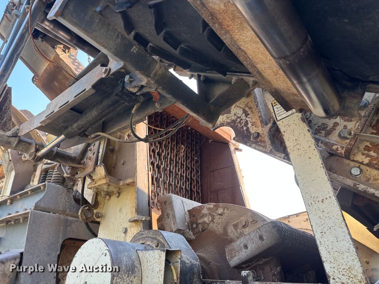 image for item EB2824 Metso Lokotrak LT1213S impact crushing plant