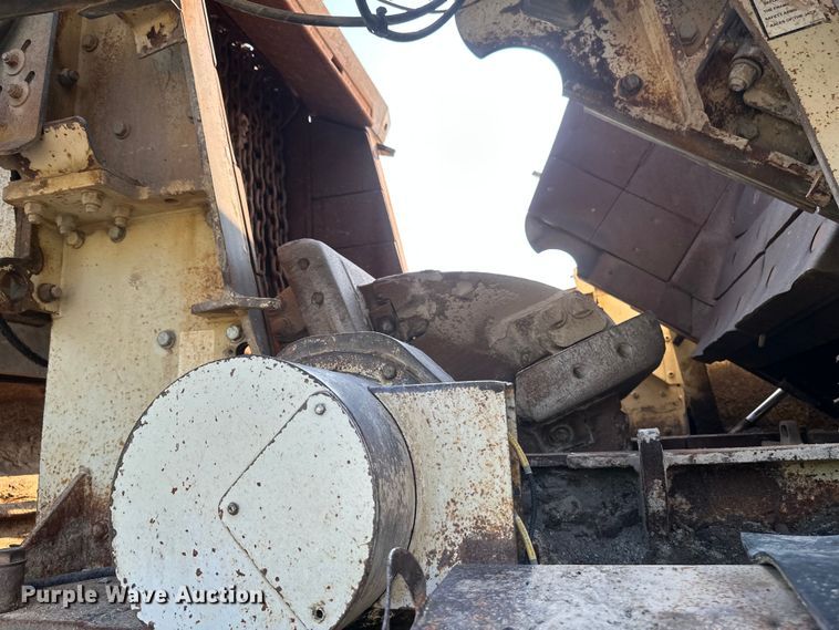 image for item EB2824 Metso Lokotrak LT1213S impact crushing plant