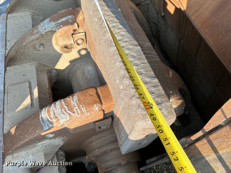 image for item EB2824 Metso Lokotrak LT1213S impact crushing plant