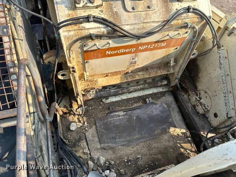 image for item EB2824 Metso Lokotrak LT1213S impact crushing plant